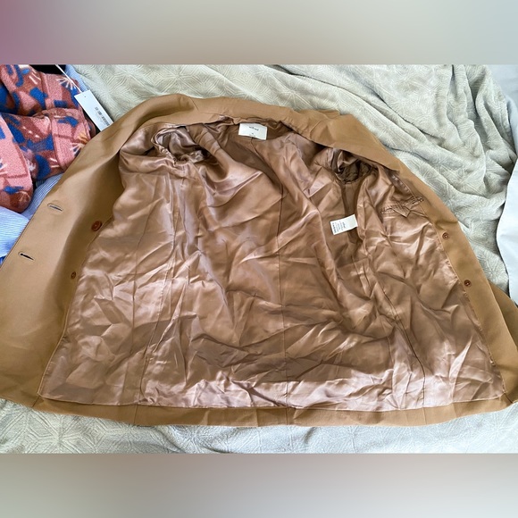 SOLD ON MERCARI - Picture 4 of 7